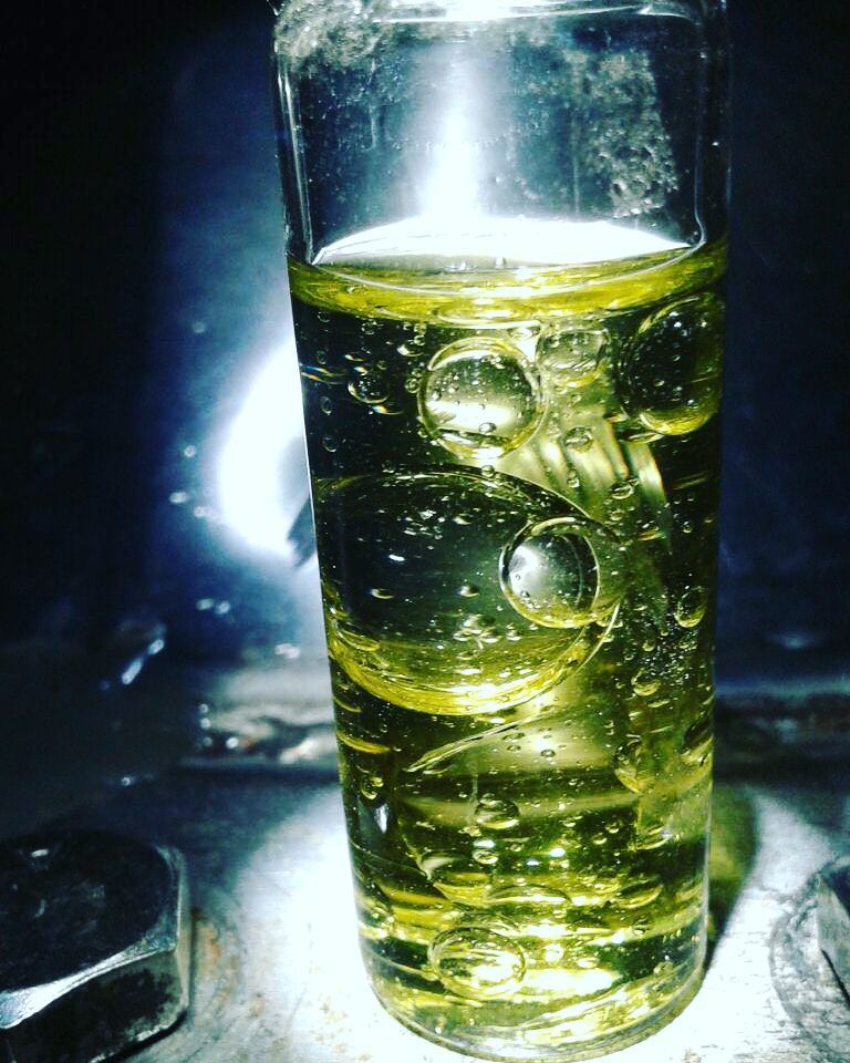 Fresh oud oil first distillation